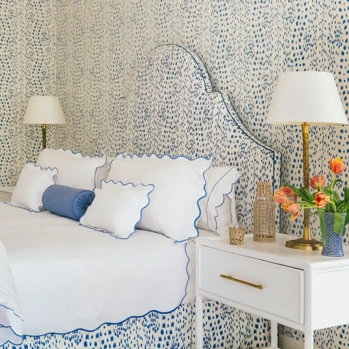 Wallpaper installation in Thornton, CO