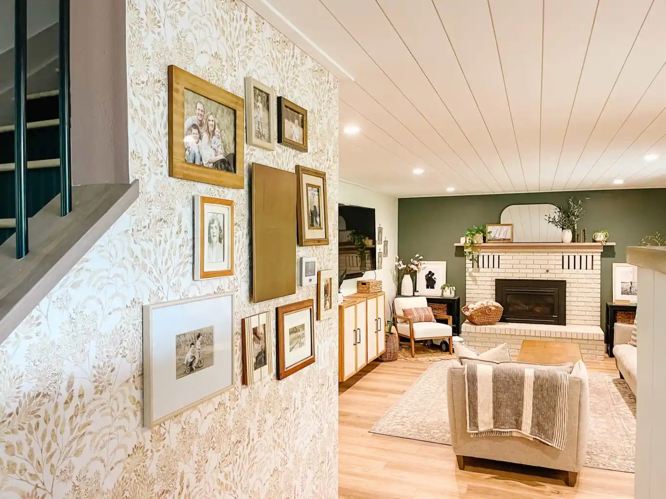 Commercial office wallcovering project